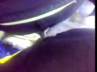 Girato da una telecamera nascosta filme porbo hd uomini e ragazze senza vestiti sulla spiaggia